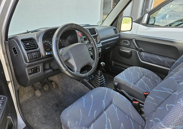 Suzuki Jimny cena 33900 przebieg: 110000, rok produkcji 2004 z Żywiec małe 79